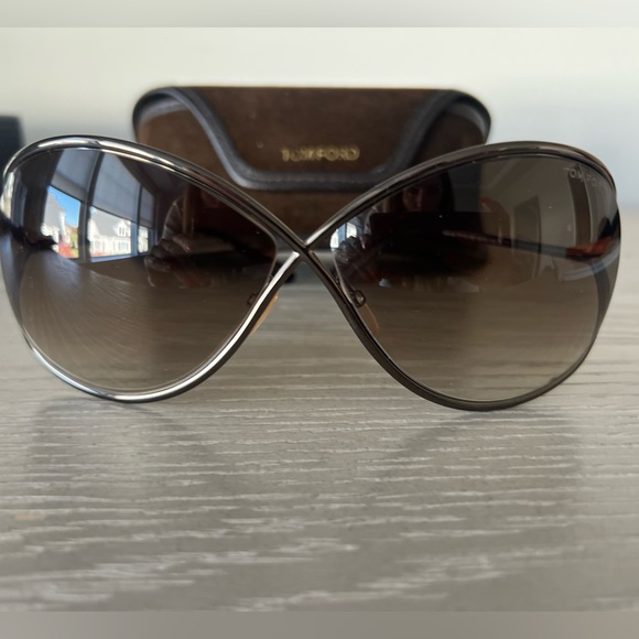 Tom ford Miranda Sunglasses - Picture 2 of 6